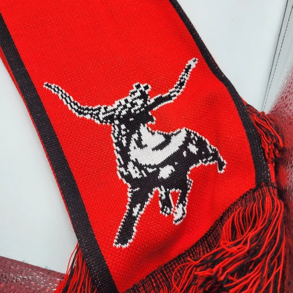 Team‎ Toro Muay Thai MMA Combat Sports Gym Knit Winter Scarf Red Black Bull Logo